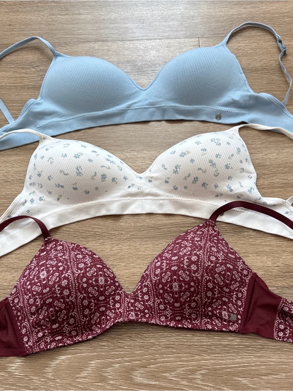 Lucky Brand Lot of 3 Bras Back Closure Size 34C (2 Floral Print, 1 Light Blue)